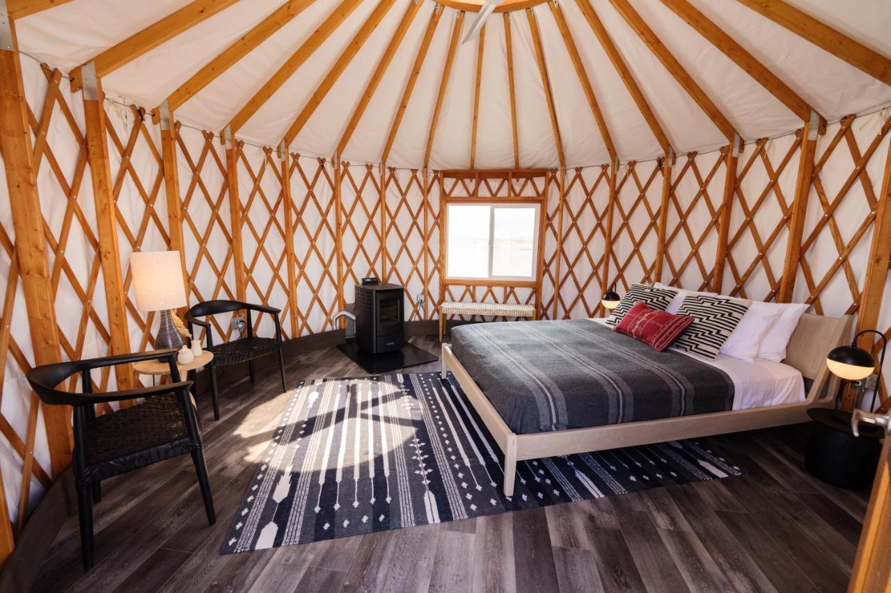 Frontier Drive Inn سنتر المظهر الخارجي الصورة